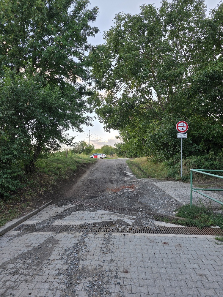 ZPEVNĚNÉ KOMUNIKACE